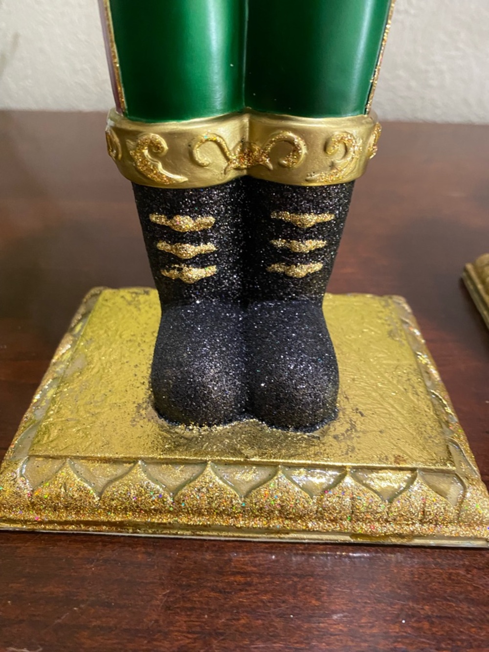 King Design, Nutcracker Candle Holders, Christmas Holiday Decor - Picture 15 of 16